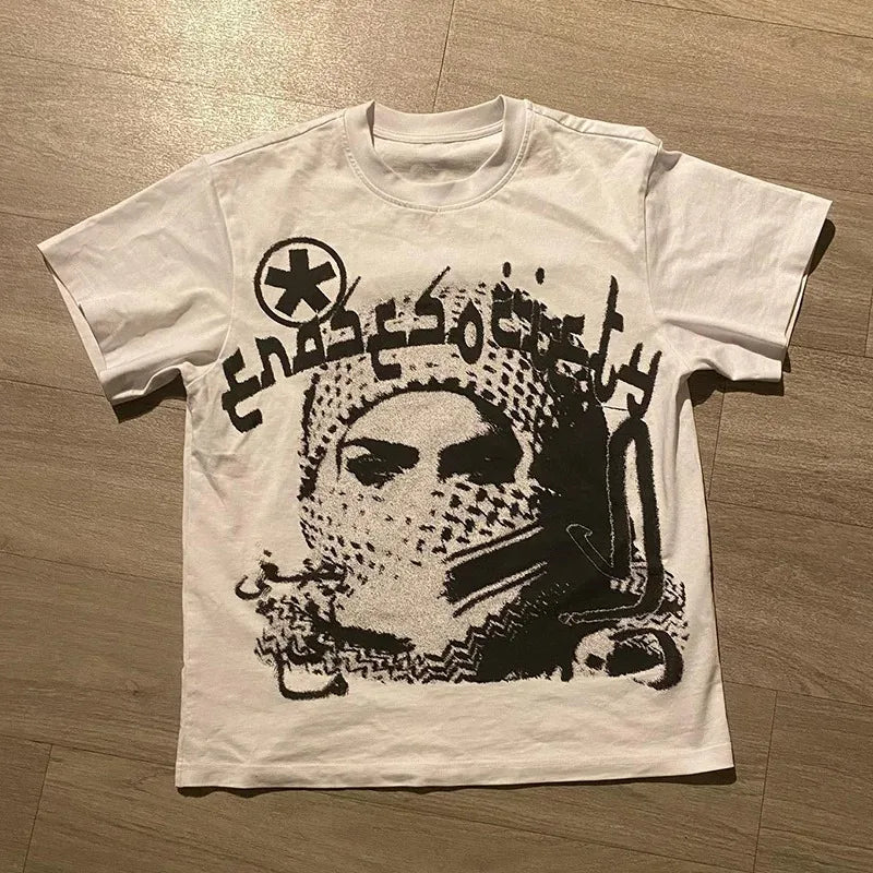 Camiseta grunge Y2K con estampado árabe